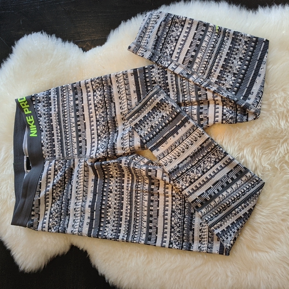 Nike Running Leggings Size Medium
